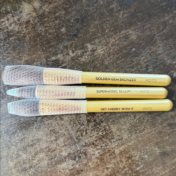 MOTD Other - Gold Goddess Face Makeup Brush Set